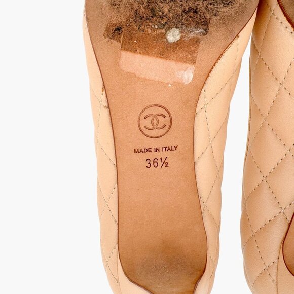 Chanel Quilted Cap Toe CC Pumps Size 36.5 US 5.5-6 Beige Black Low Heel Leather - Picture 13 of 14
